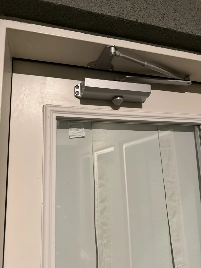 Hydraulic door stop and closer install